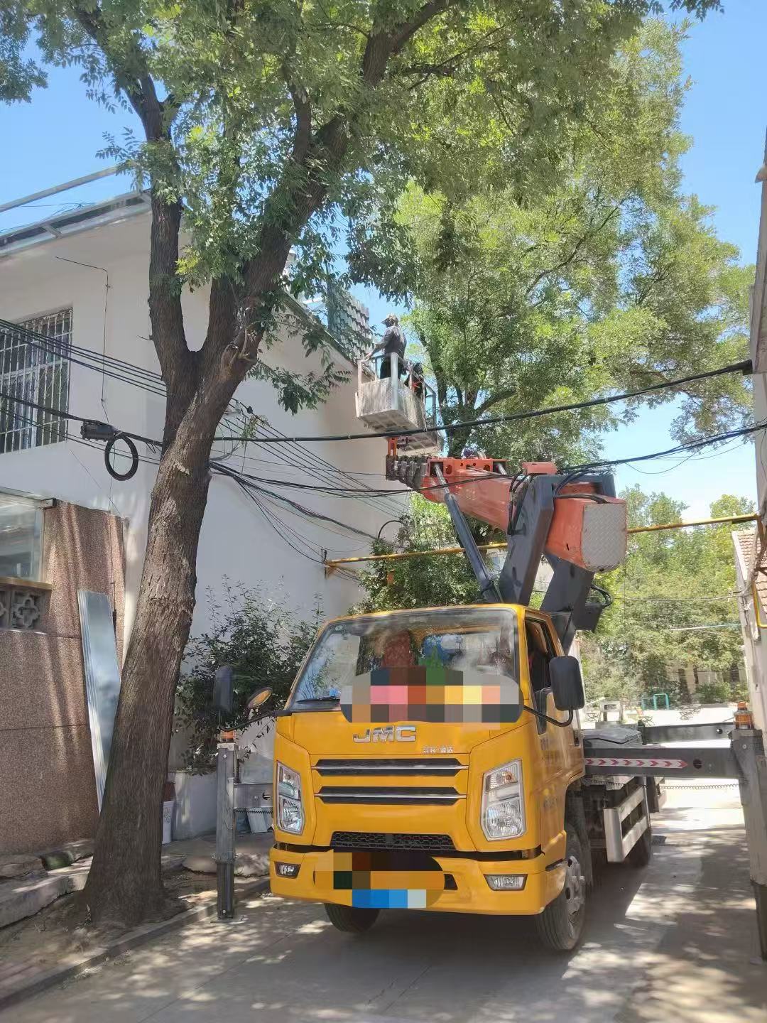 于都县高空作业车能吊装重物吗？最大承载多少公斤？