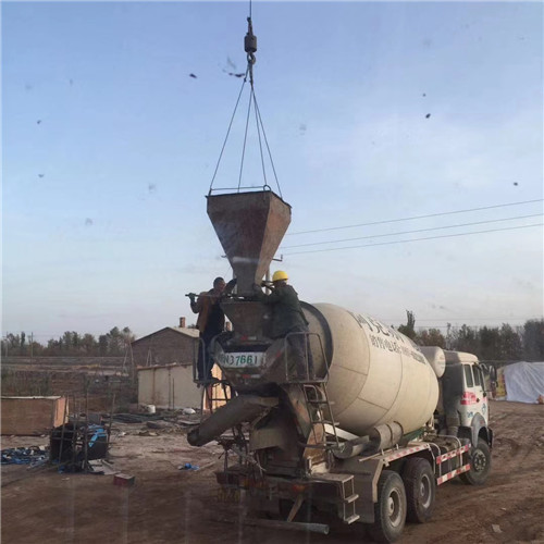 于都县“精准瞄准”—— 吊车的 “定位导航” 技术